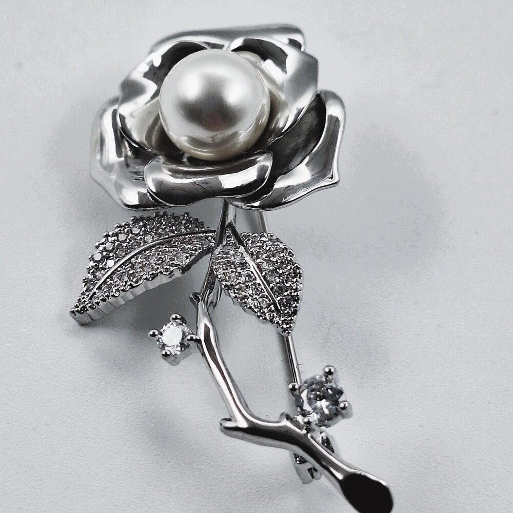 Vintage Silver Tone Large Pearl Clear Glass Crystal Flower Brooch Pin Rhinestone - Picture 6 of 8